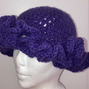 Crochet ruffle hat! 👒